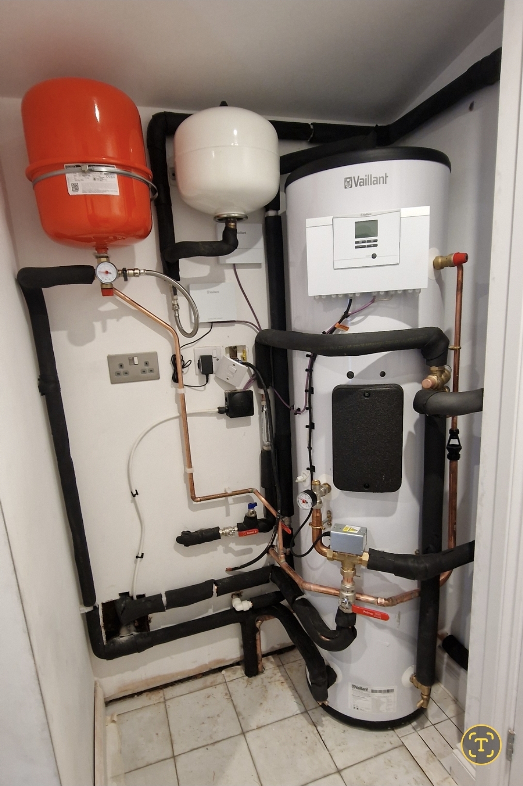 Hot water cylinders